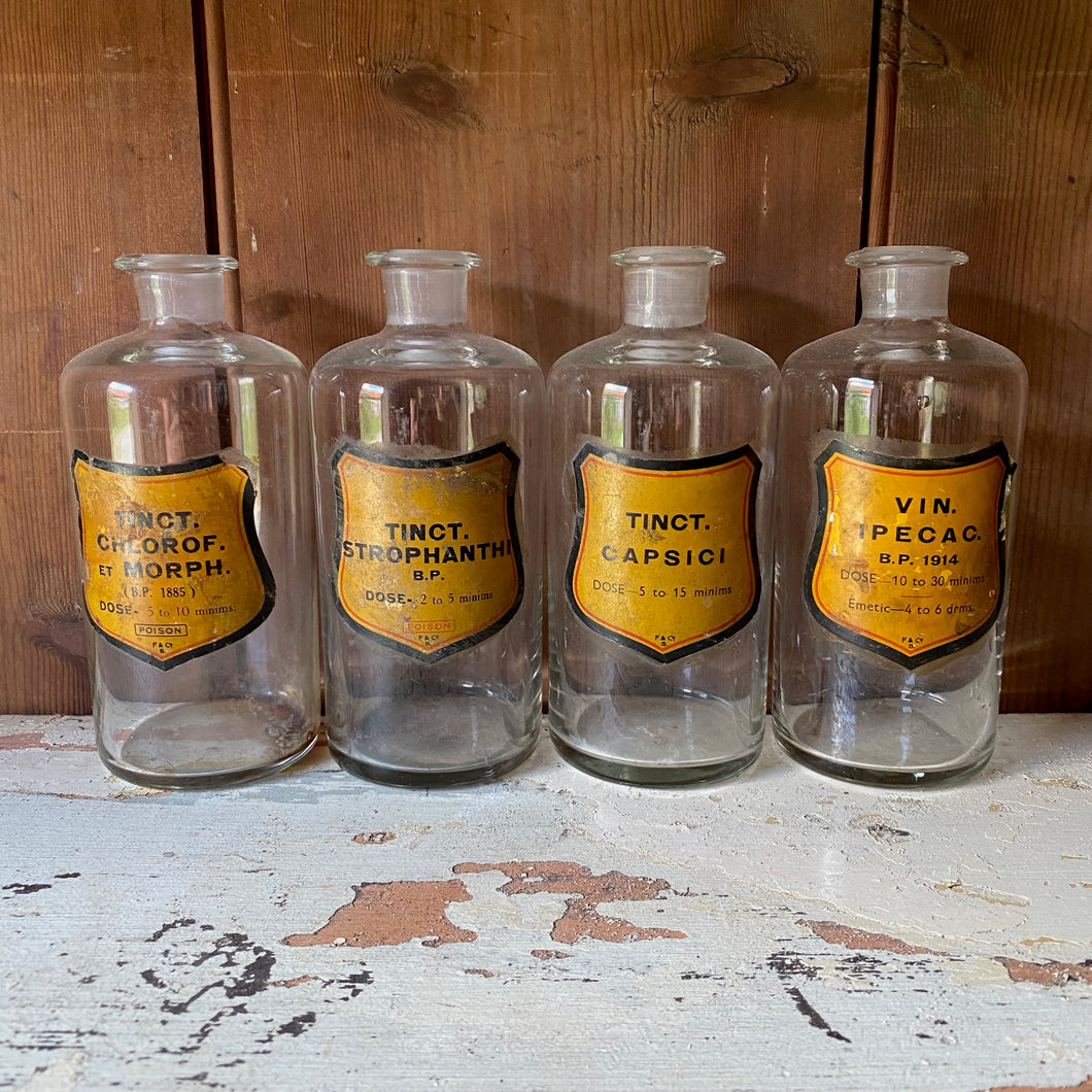 Set of 4 apothecary bottles