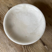 Load image into Gallery viewer, Small alabaster pedestal dish (I)
