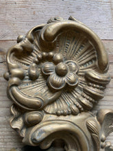 Load image into Gallery viewer, Floral gilt pressed metal decorative detail (I)
