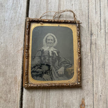 Load image into Gallery viewer, Daguerreotype lady in bonnet
