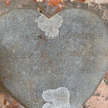 Load image into Gallery viewer, French memorial heart (small)
