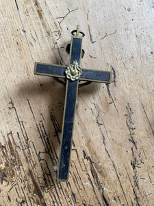 Metal crucifix - small