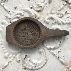 Oriental wooden mooncake fish mould (round)