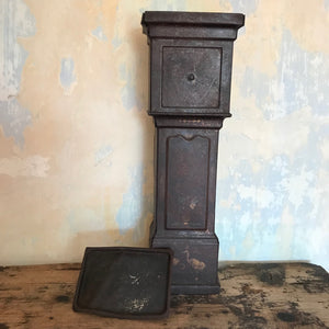Huntley & Palmer grandfather clock tin