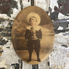 Load image into Gallery viewer, Portrait mounted on metal plate - child
