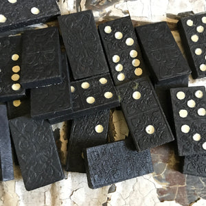 Domino set