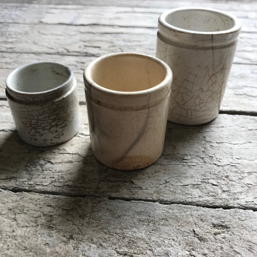 Set of 3 ironstone pots