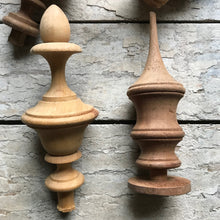 Load image into Gallery viewer, Set of 4 wooden carved finials
