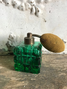 Green glass perfume atomiser