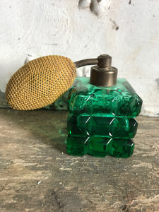 Green glass perfume atomiser