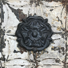 Load image into Gallery viewer, Cast lead Tudor rose
