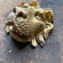 Load image into Gallery viewer, Old gilt wood carving lion&#39;s face

