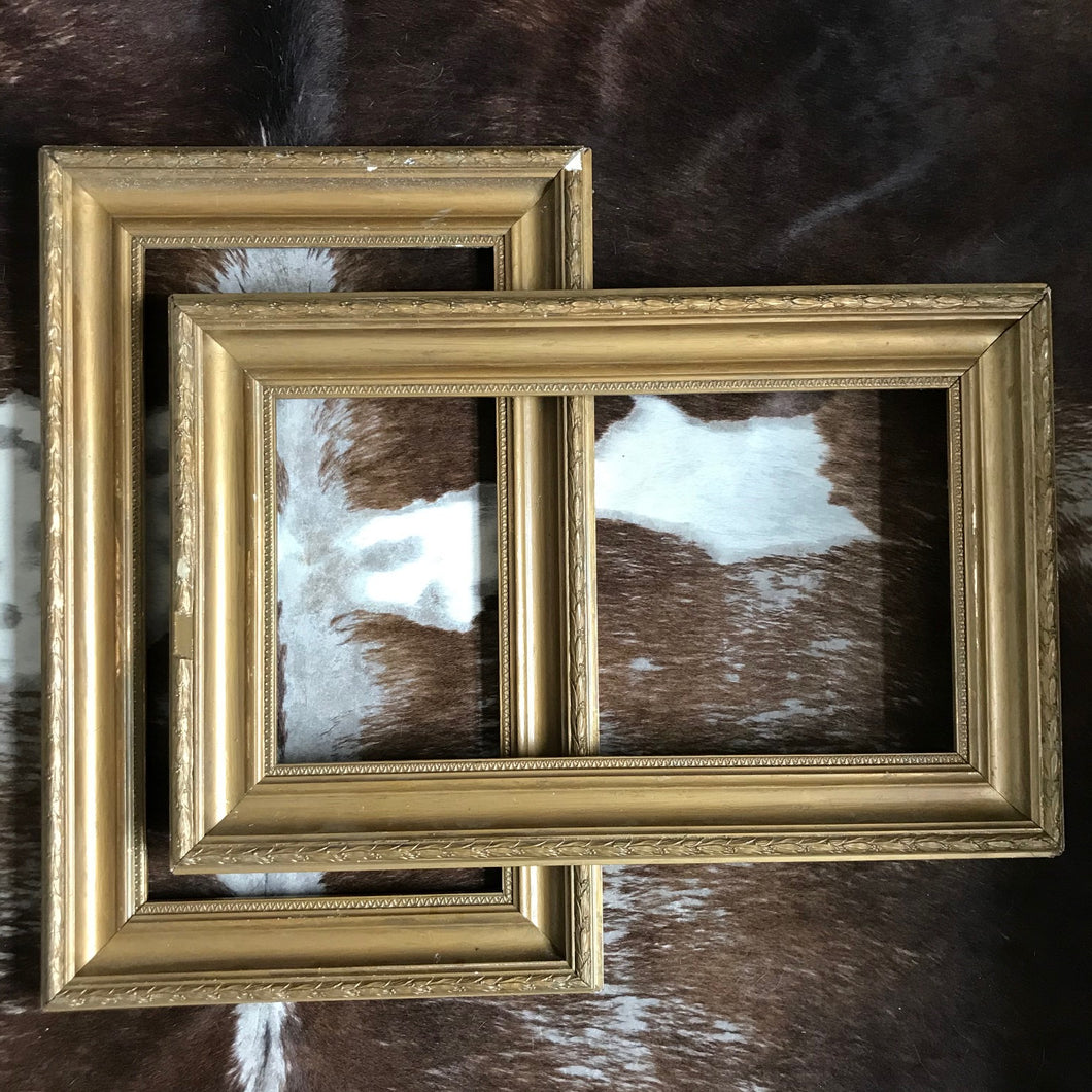 Pair of gilt frames